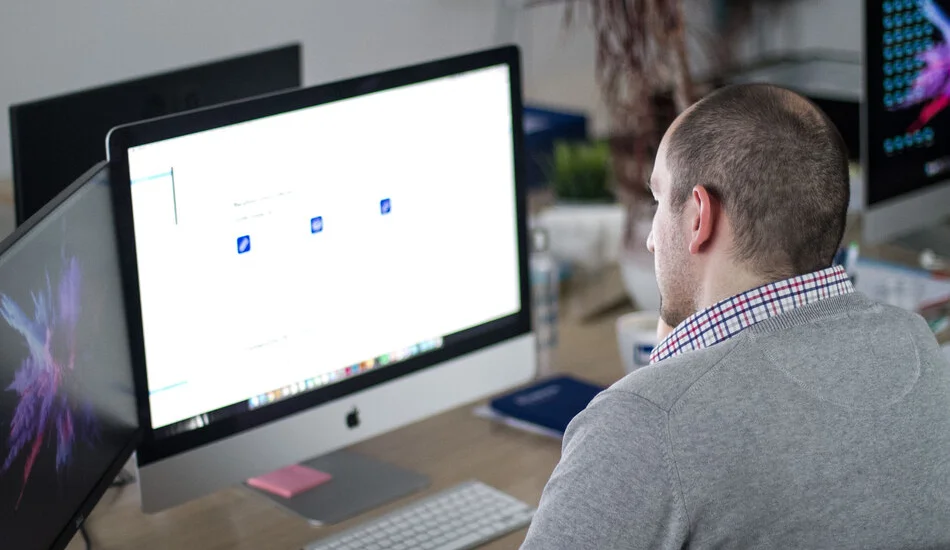 Collect the right data, analyze it, and deliver on time with automated marketing solution Collect the right data, analyze it, and deliver on time with automated marketing solution